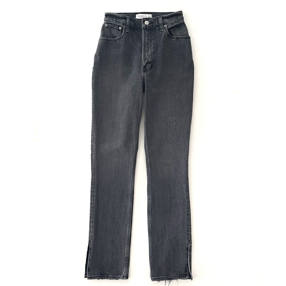 Abercrombie & Fitch Curve Love Ultra High Rise 90s Straight Jean Size 24